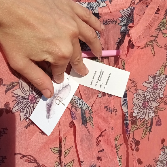 Ladies Jessica Simpson shirt - Picture 3 of 6